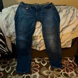 American Eagle above ankle